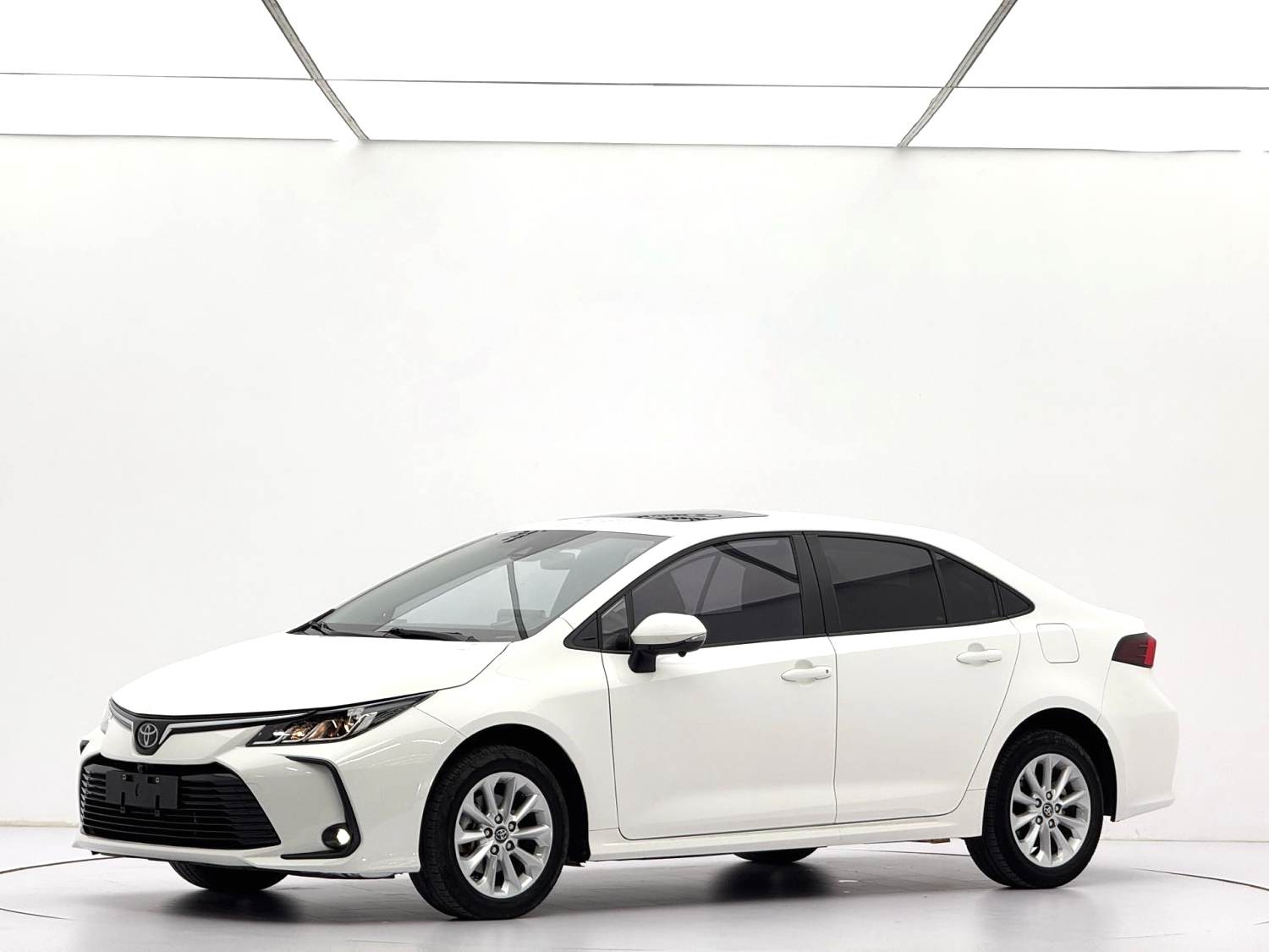Toyota Corolla — China used sedan export guide cover