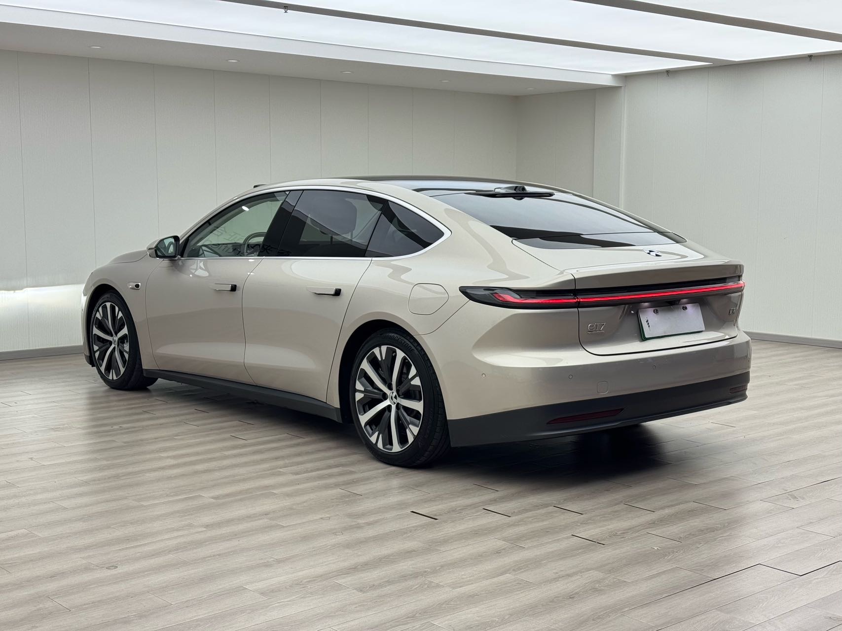 NIO Unknown - View 8