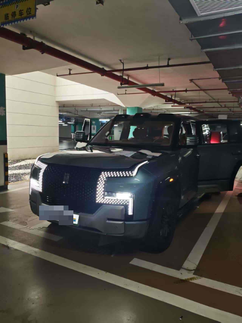 Used Used 2024 Yangwang U8 28,000km AWD Luxury SUV
