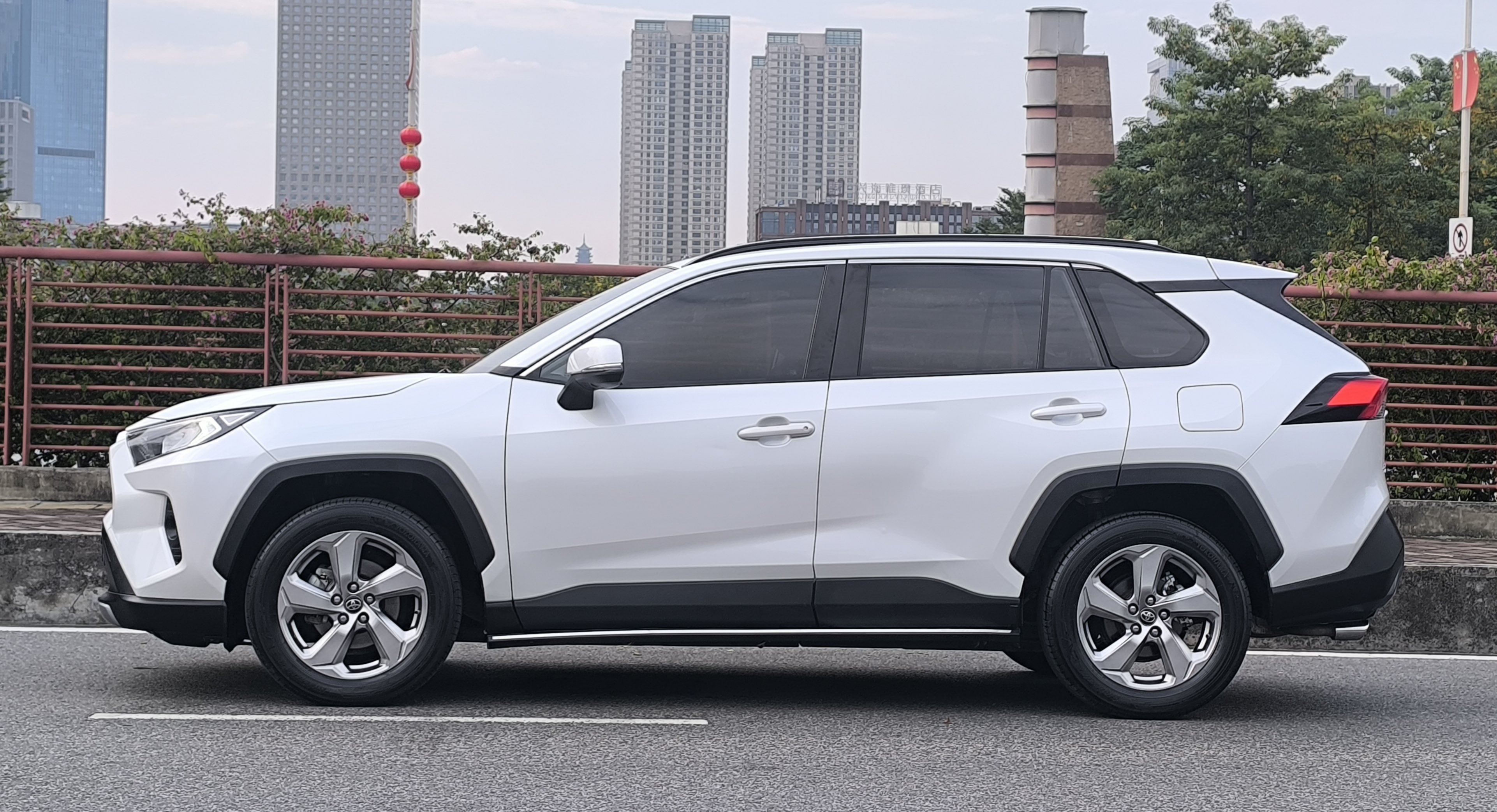 Toyota Unknown - View 3