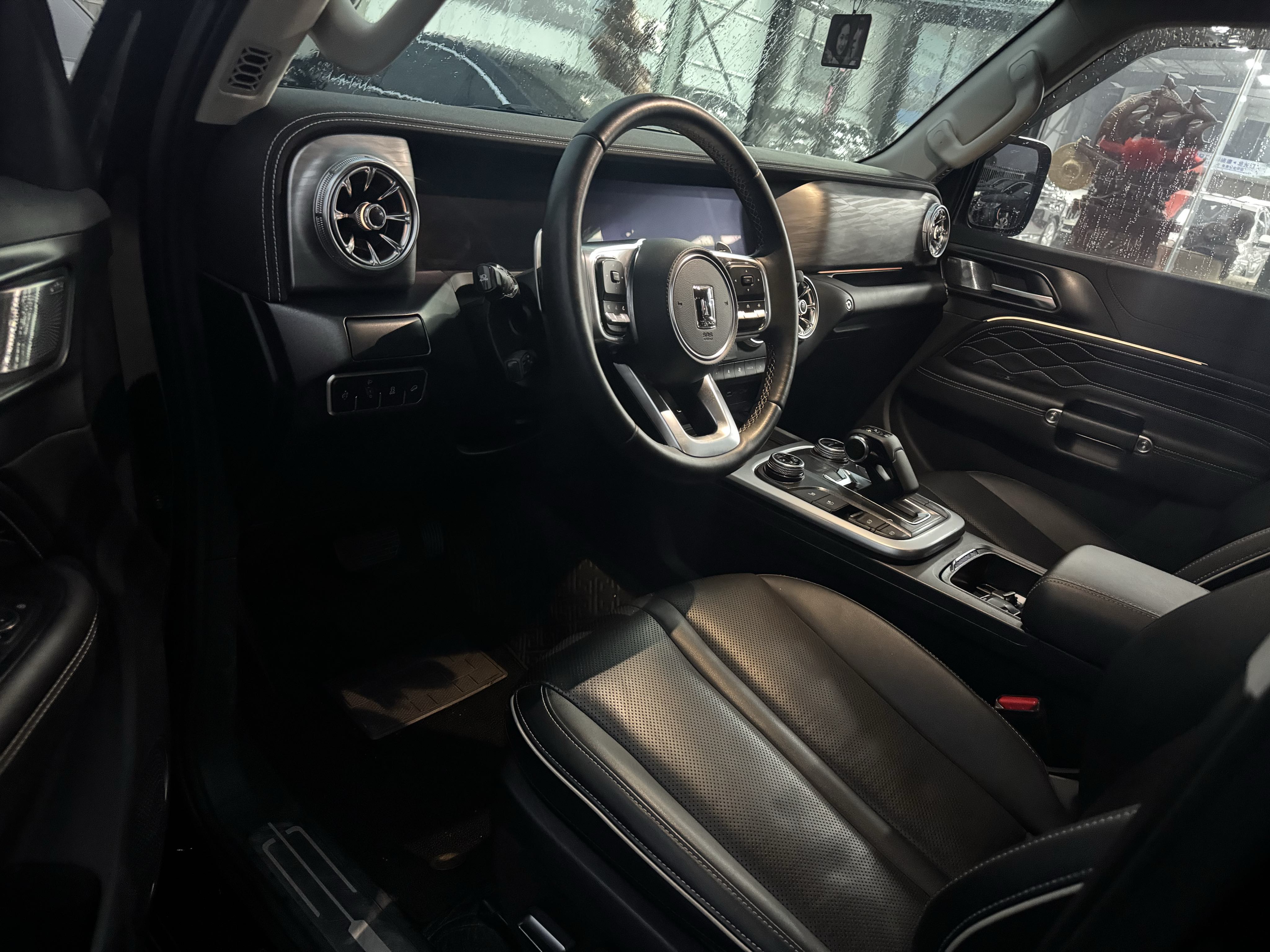 Tank 300 2023 2.0T AT Urban SUV Used Car - View 6
