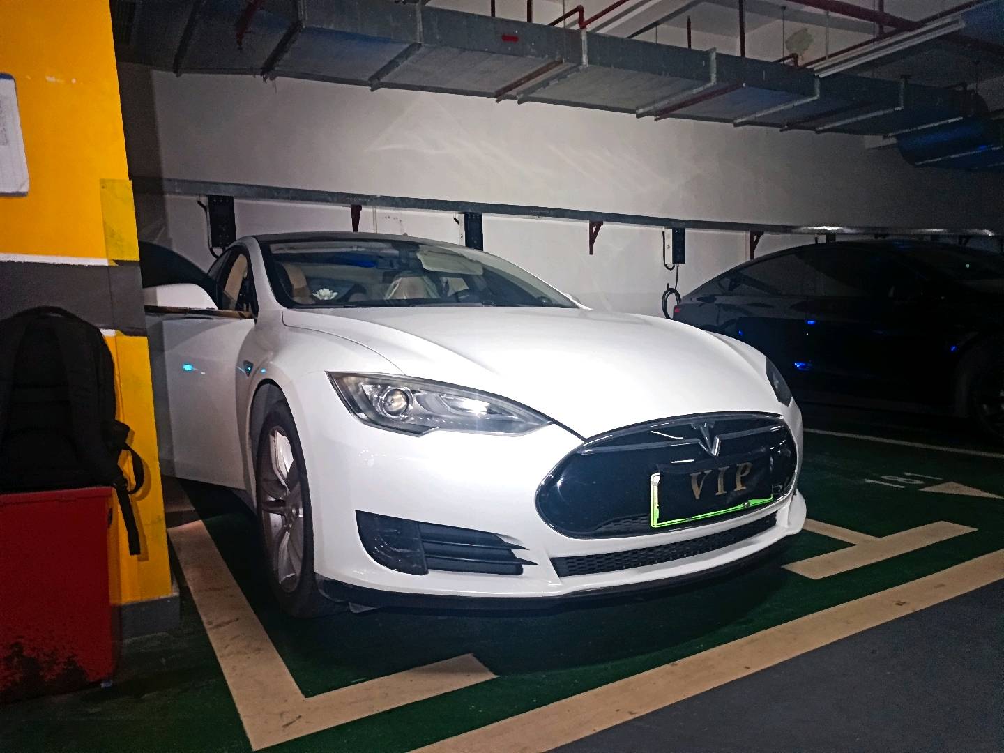 Tesla Model S 2014 P85 189,000 km - View 3