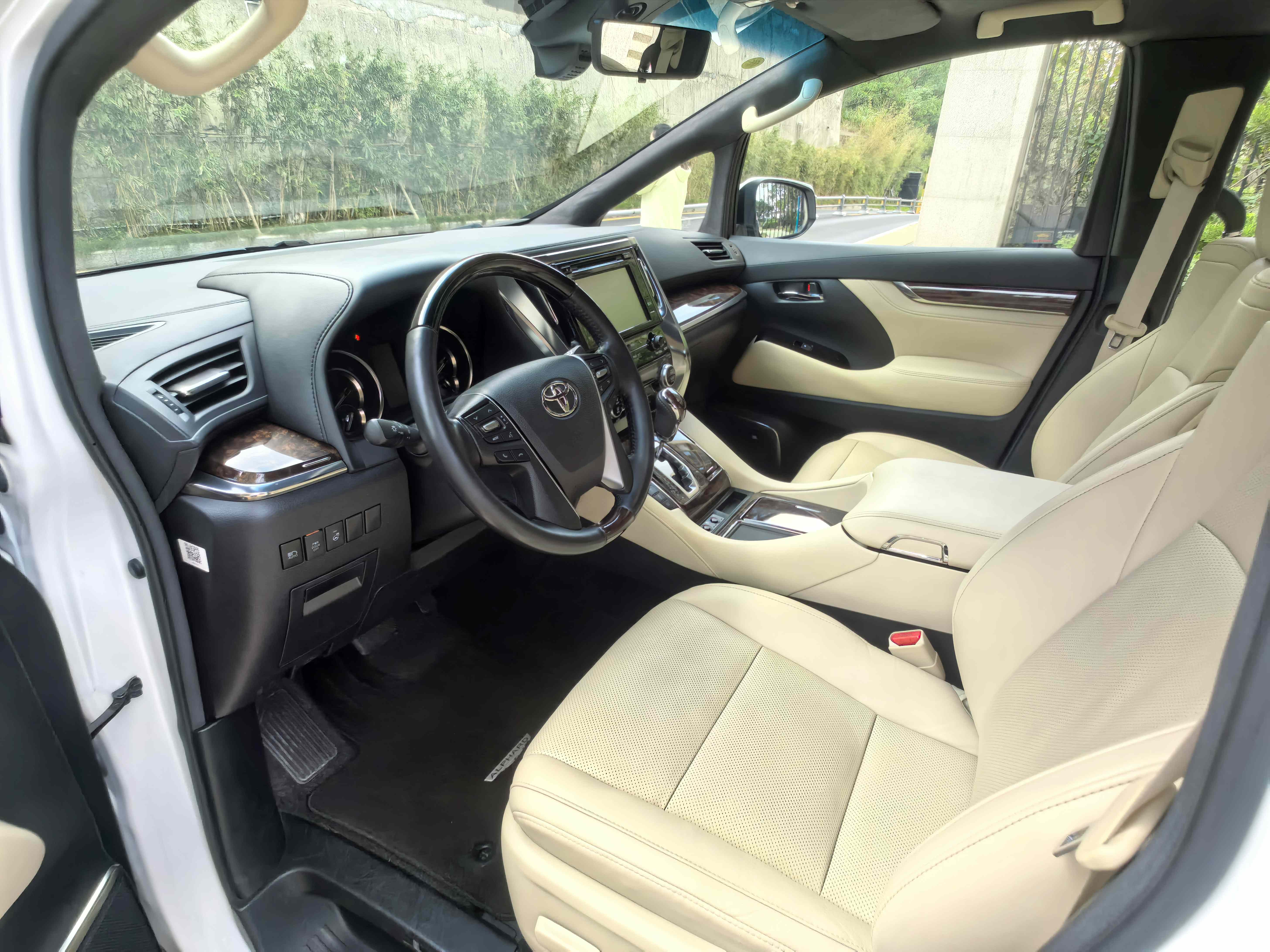Toyota Unknown - View 3