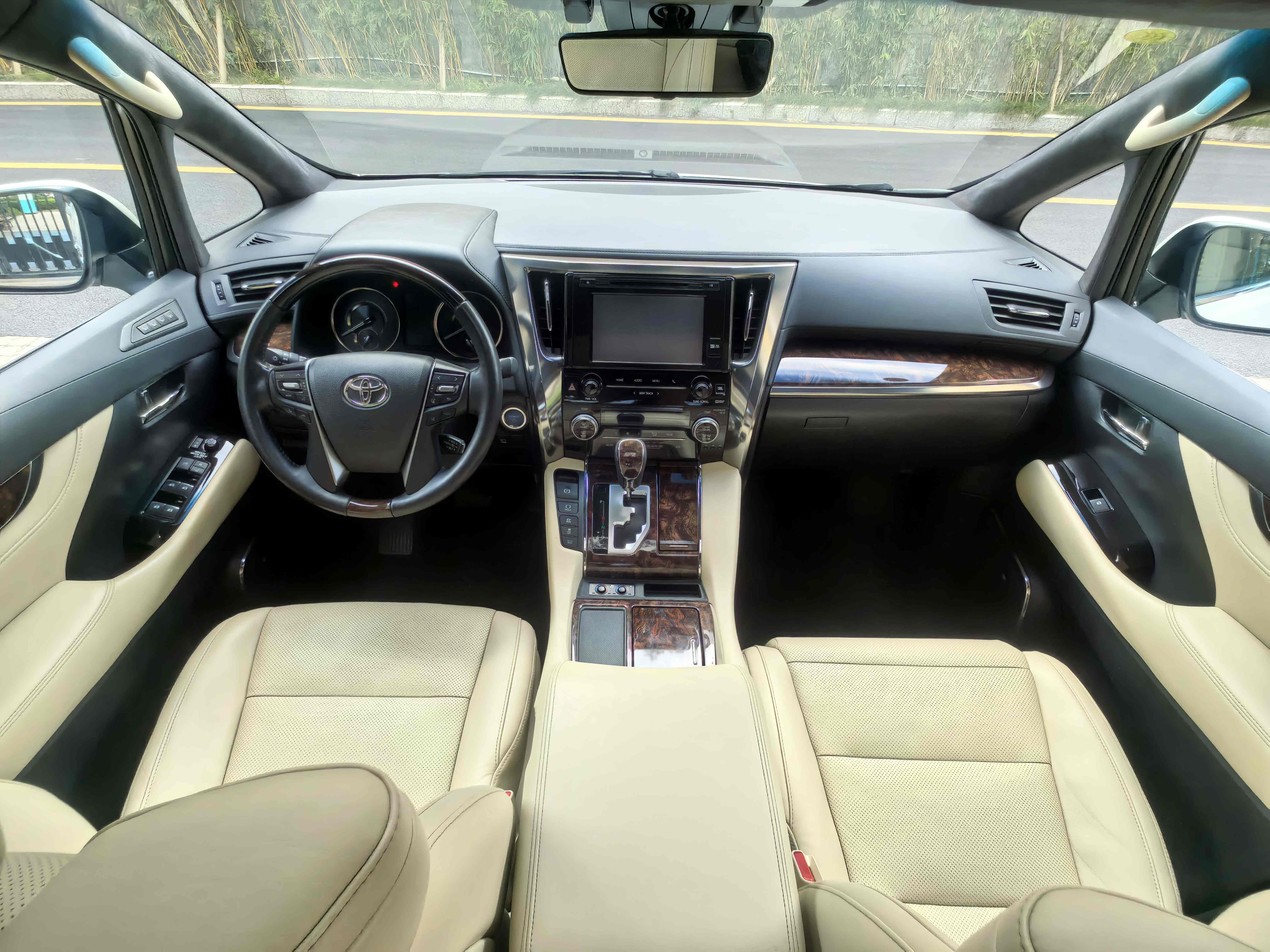 Toyota Unknown - View 4