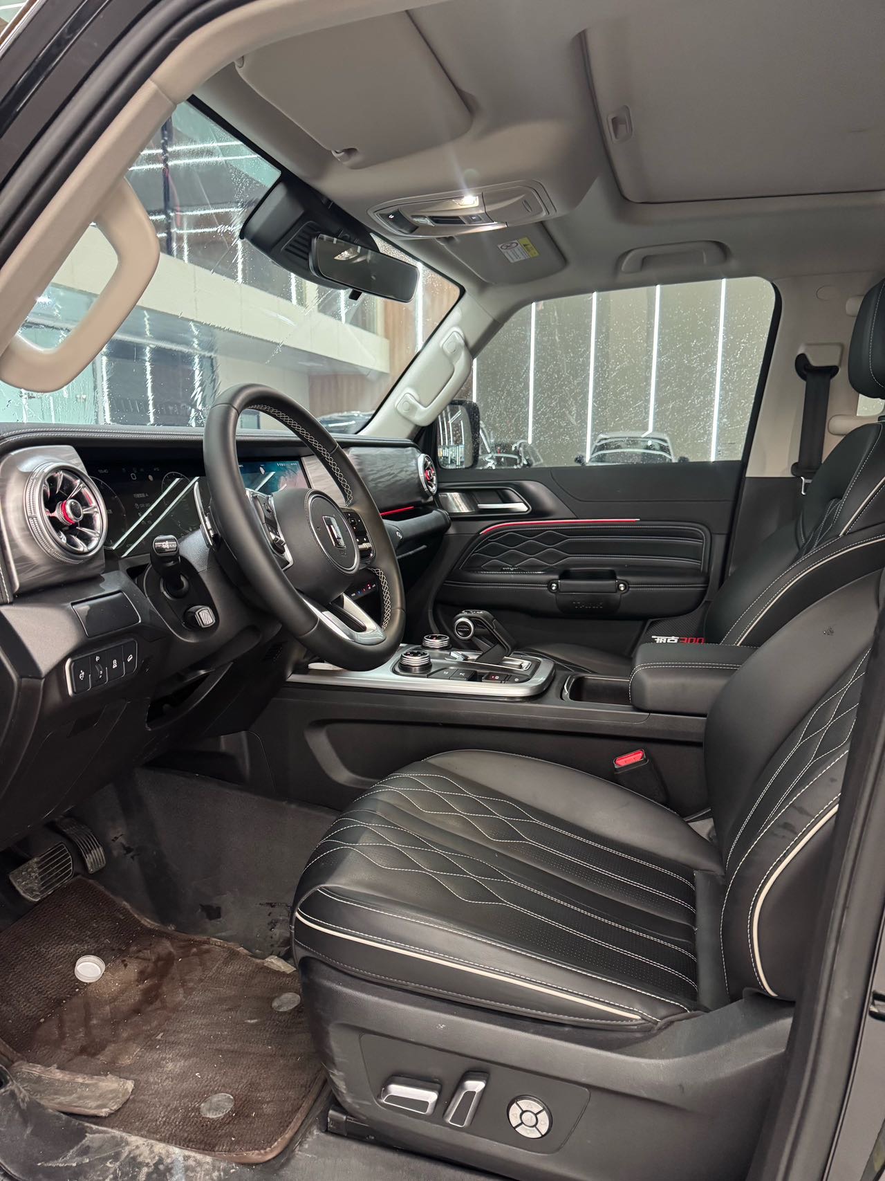 View of Tank 300 2024 2.0T Challenger SUV  - Image 3