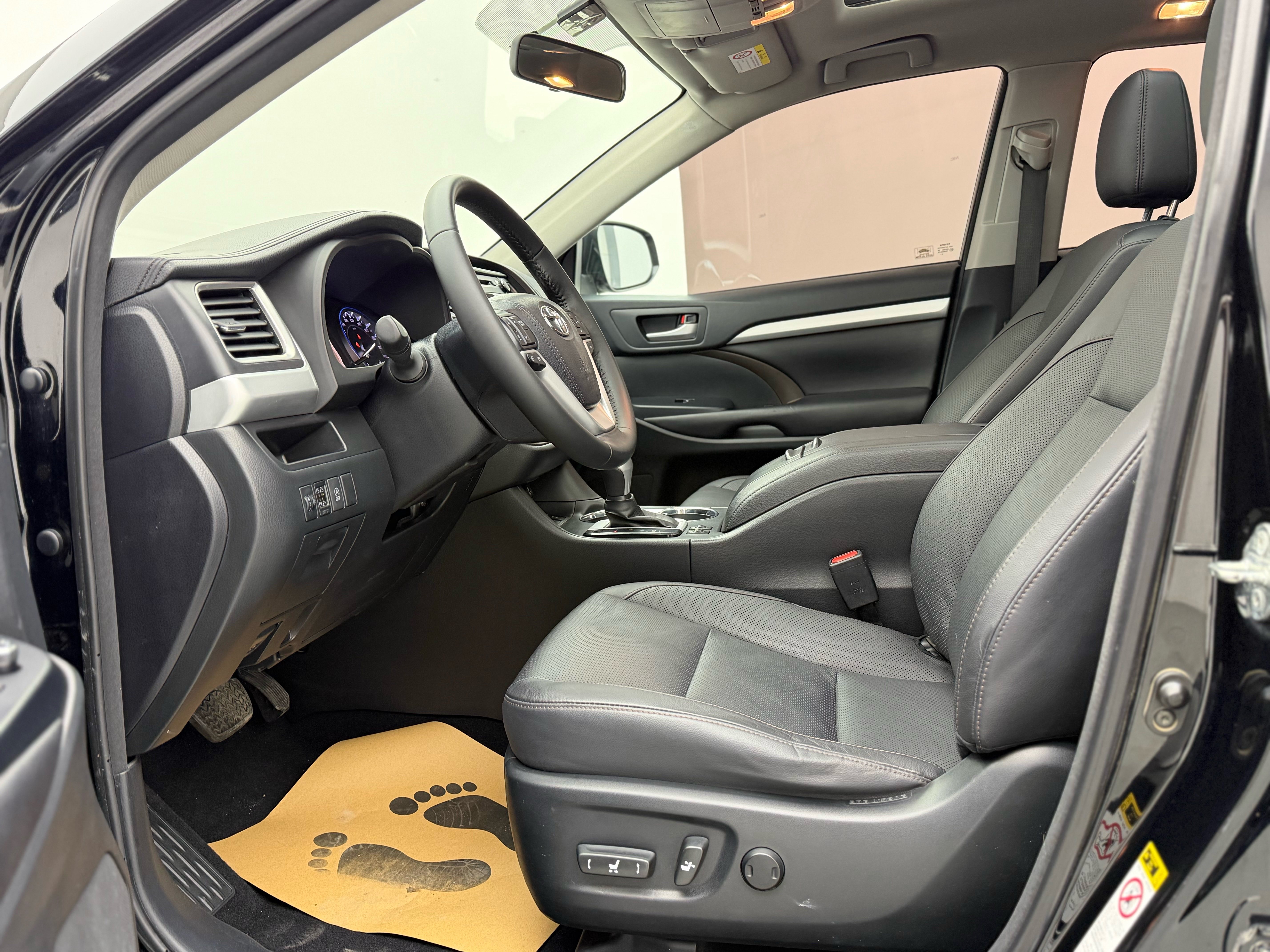 Toyota Unknown - View 3
