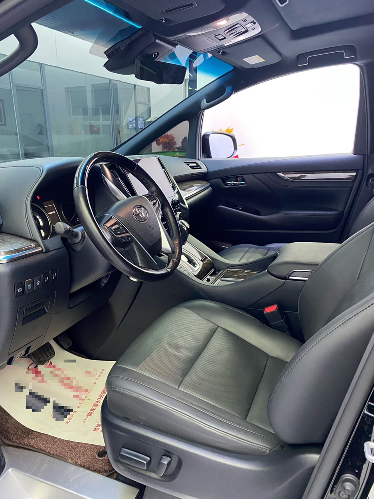Toyota Unknown - View 3
