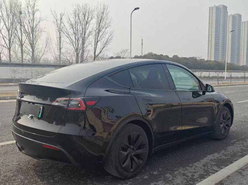 Tesla Model Y 2024 Rear-Wheel Drive 61,000 km - View 7