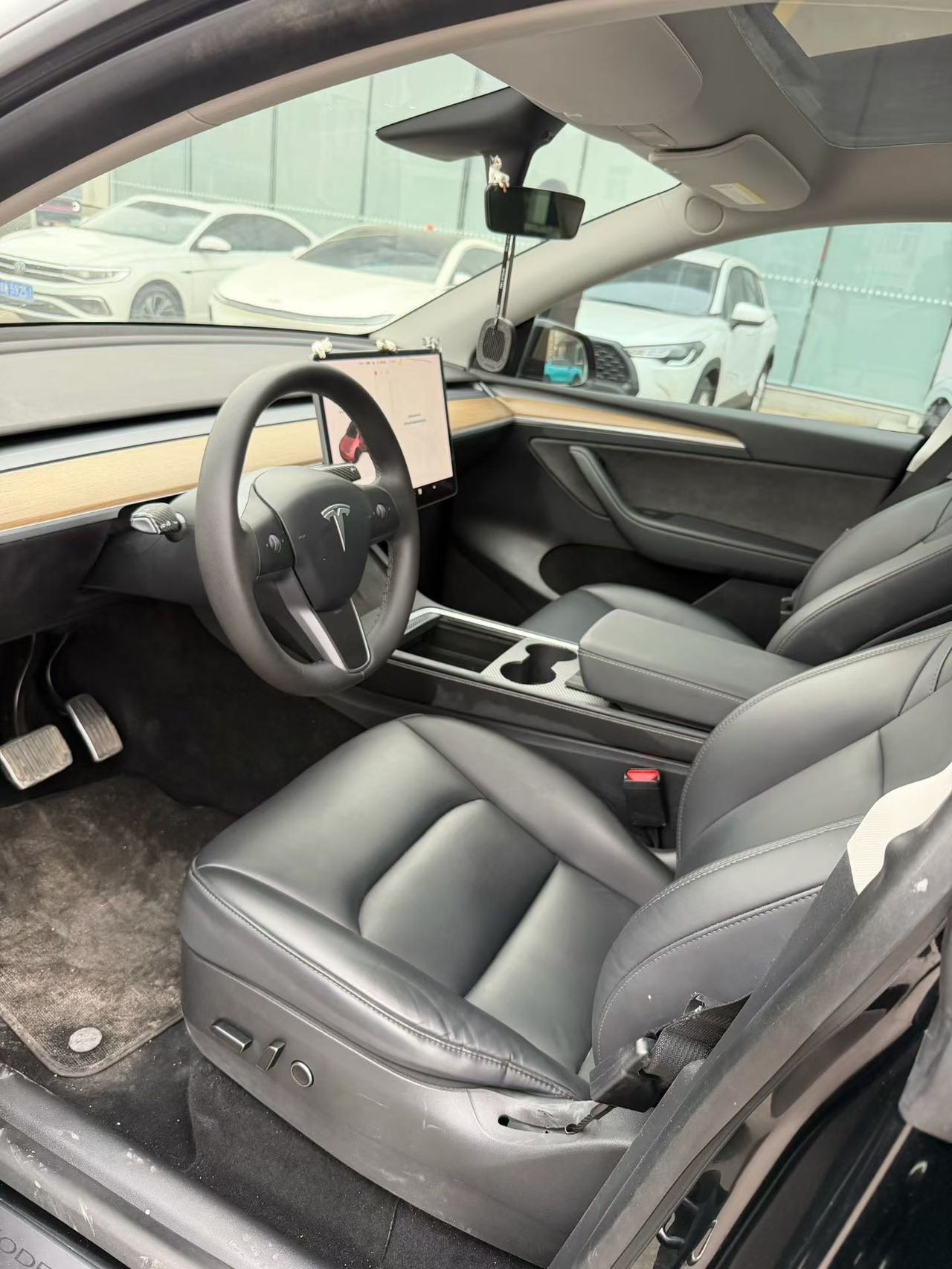 特斯拉 Model Y 2021款 标准续航后轮驱动版 13.5万公里 - View 4