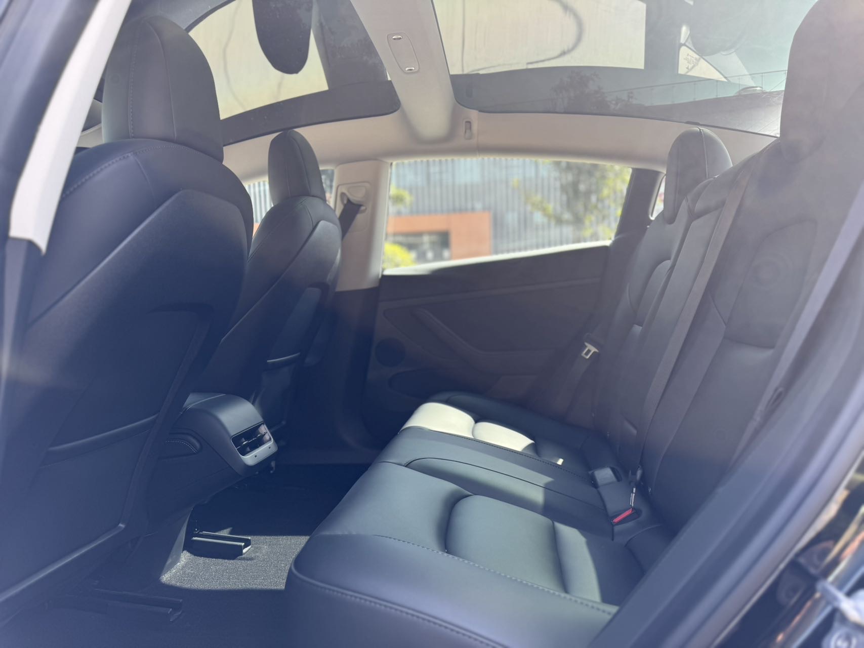 Tesla Model 3 2022 Rear-Wheel Drive 25,000 km - View 5