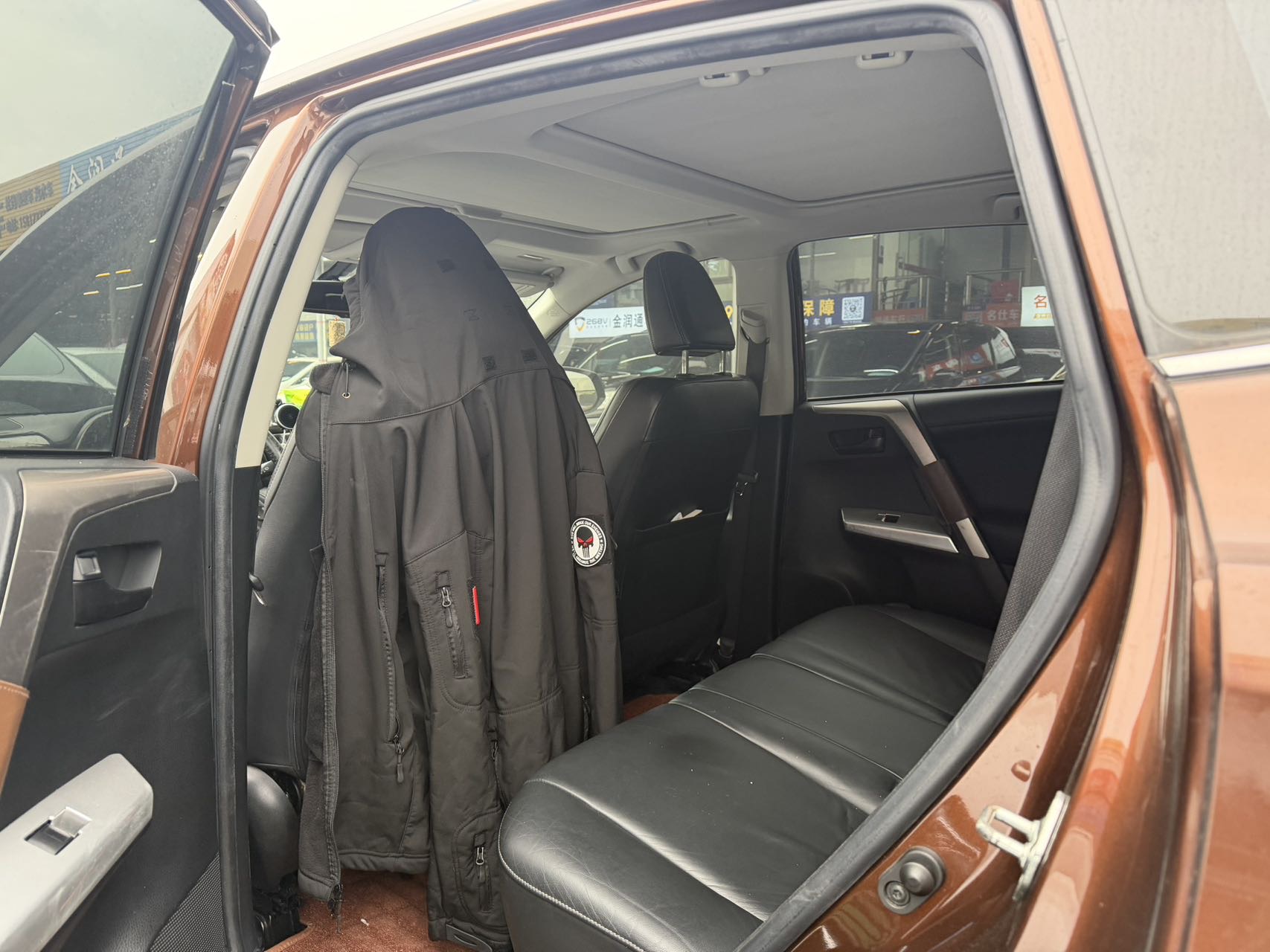 Toyota Unknown - View 5