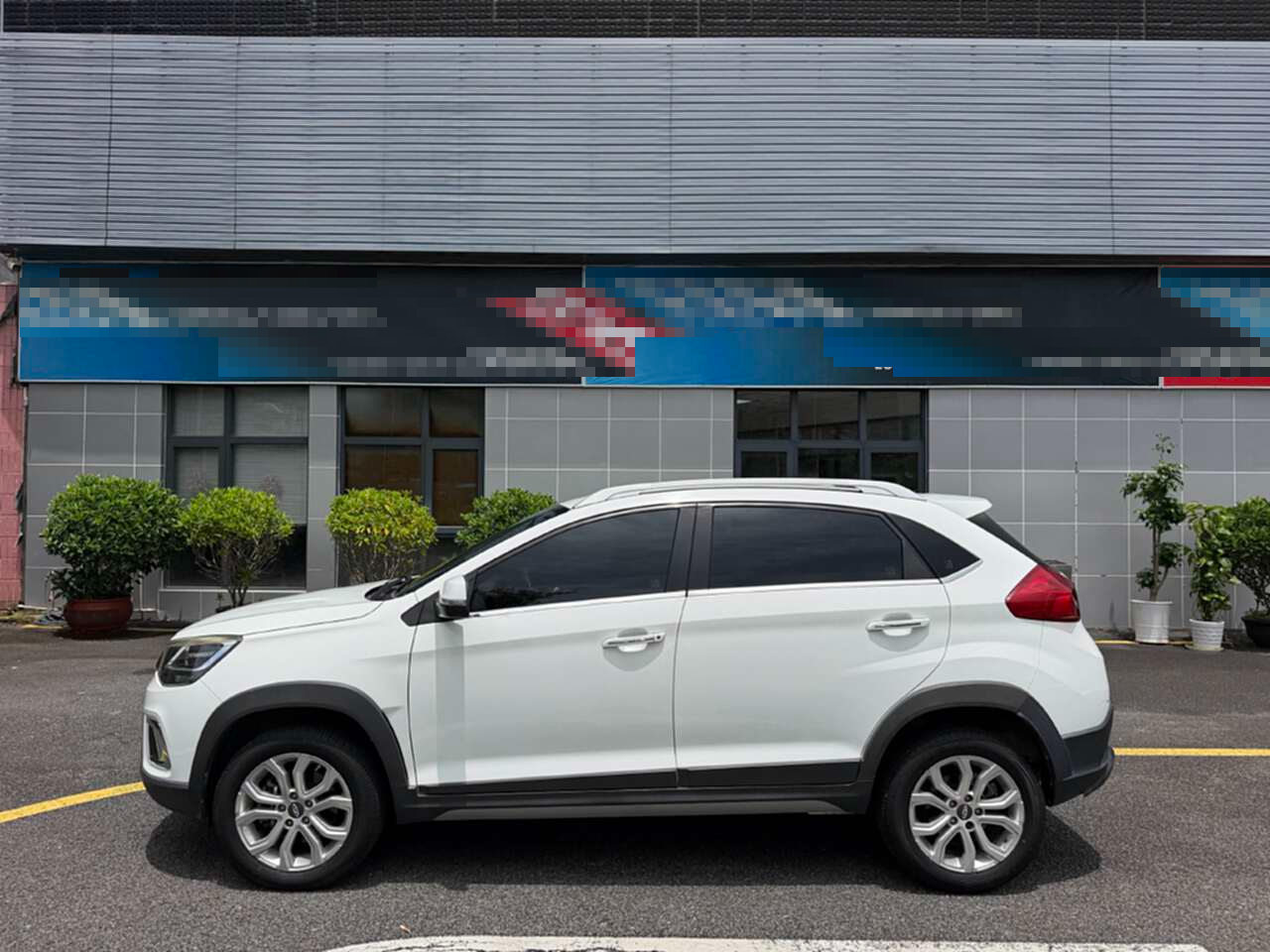 Used 2020 Chery Tiggo 3x 1.5L CVT Deluxe SUV - Image 9