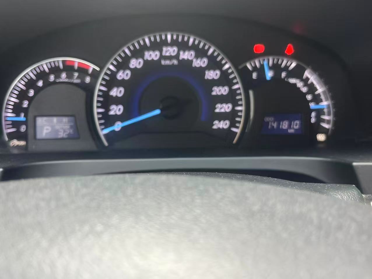 Used 2017 Toyota Camry 2.5L Automatic G 10th Anniversary Luxury Navigation Edition - Image 3