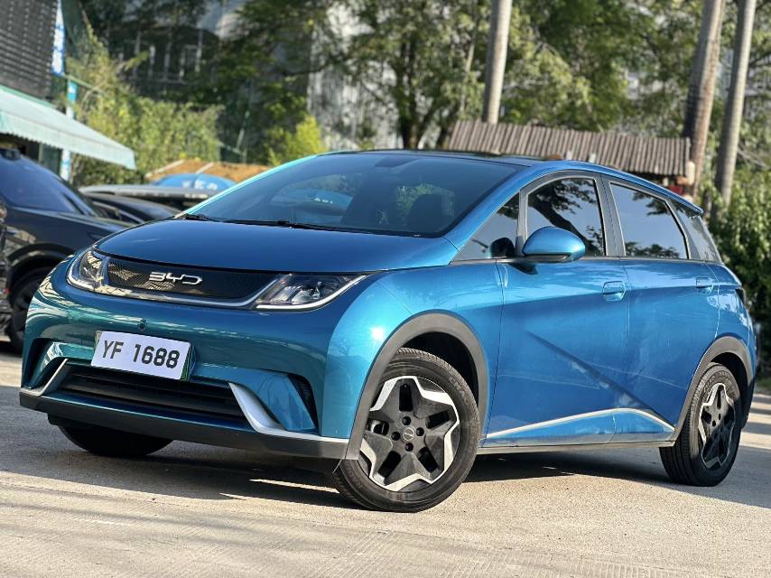 2023 BYD Dolphin Electric 405km Fashion Edition