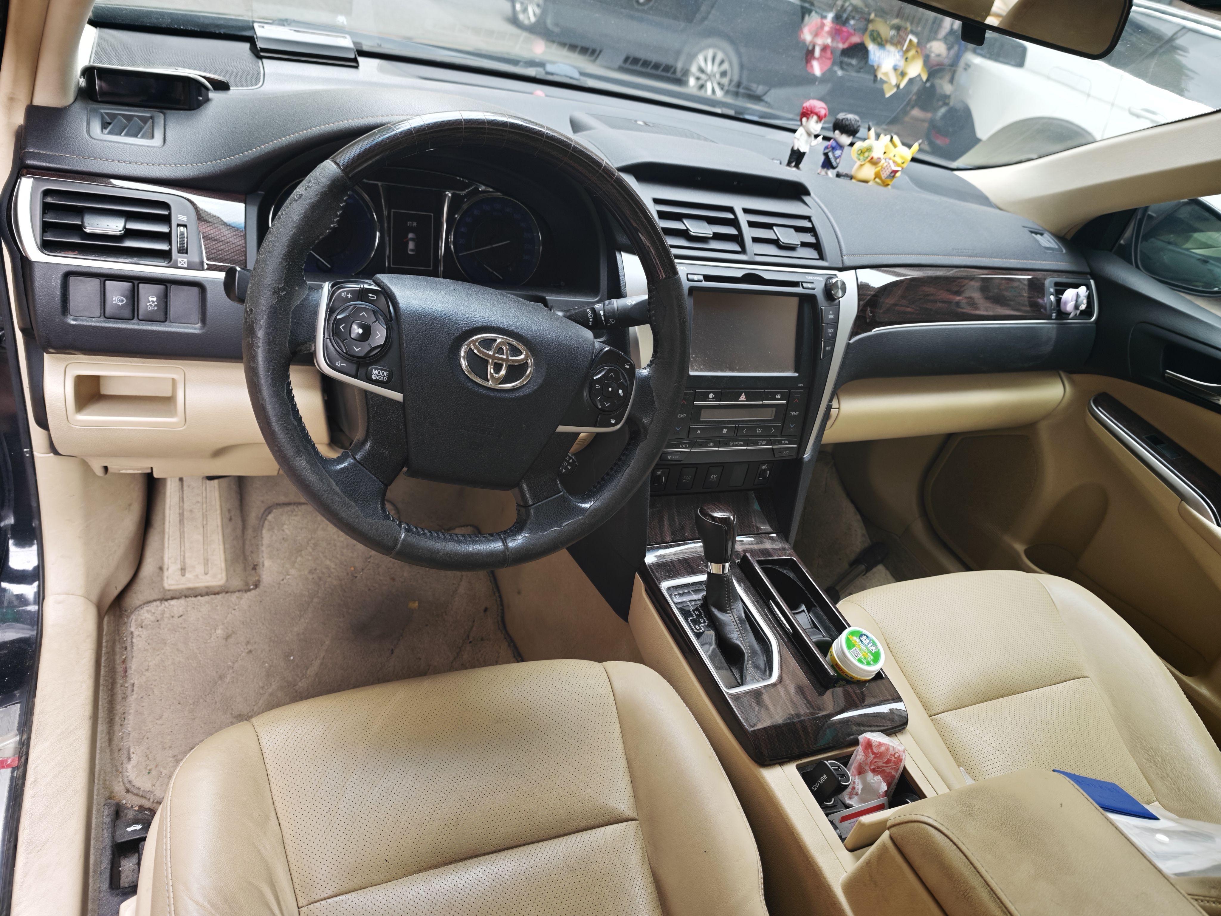 Used 2016 Toyota Camry 2.5L Hybrid CVT Luxury Navigation Edition - Image 5