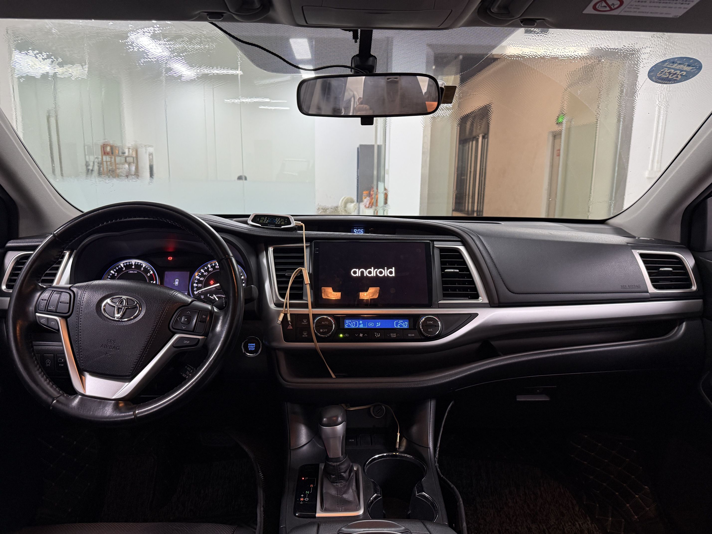 Used 2016 Toyota Highlander 2.0T Automatic 2WD 7-Seater Luxury Edition - Image 4