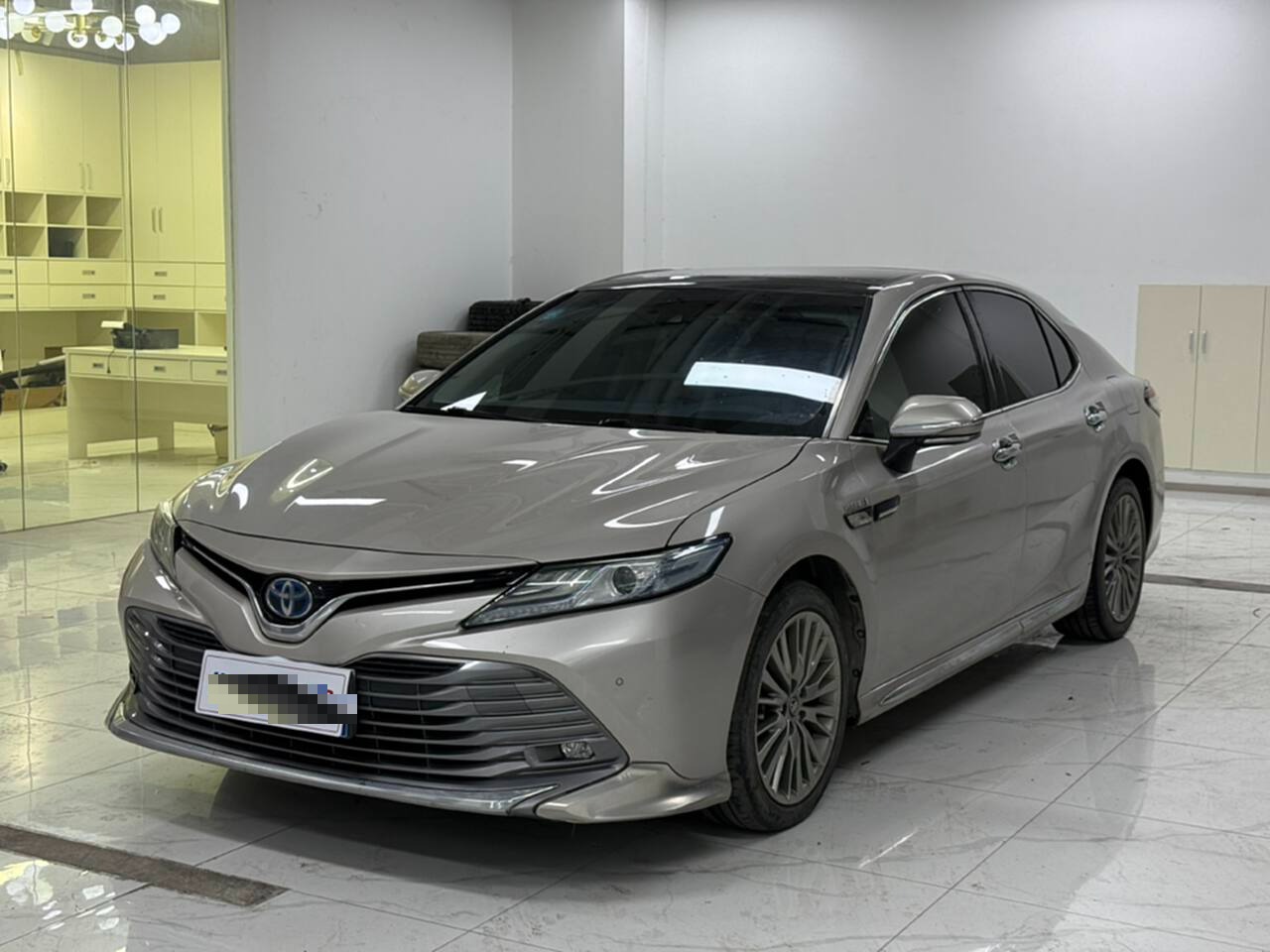 2019 Toyota Camry 2.5L CVT HG Deluxe Hybrid