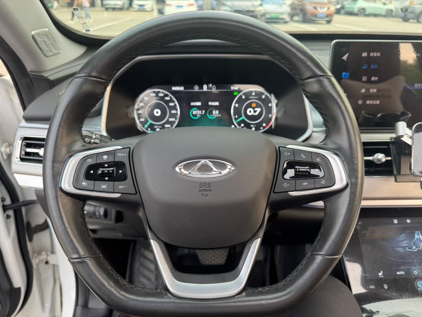 Used 2022 Chery Tiggo 8 2.0T Kunpeng 390TGDI Fuyang+ SUV - Image 4
