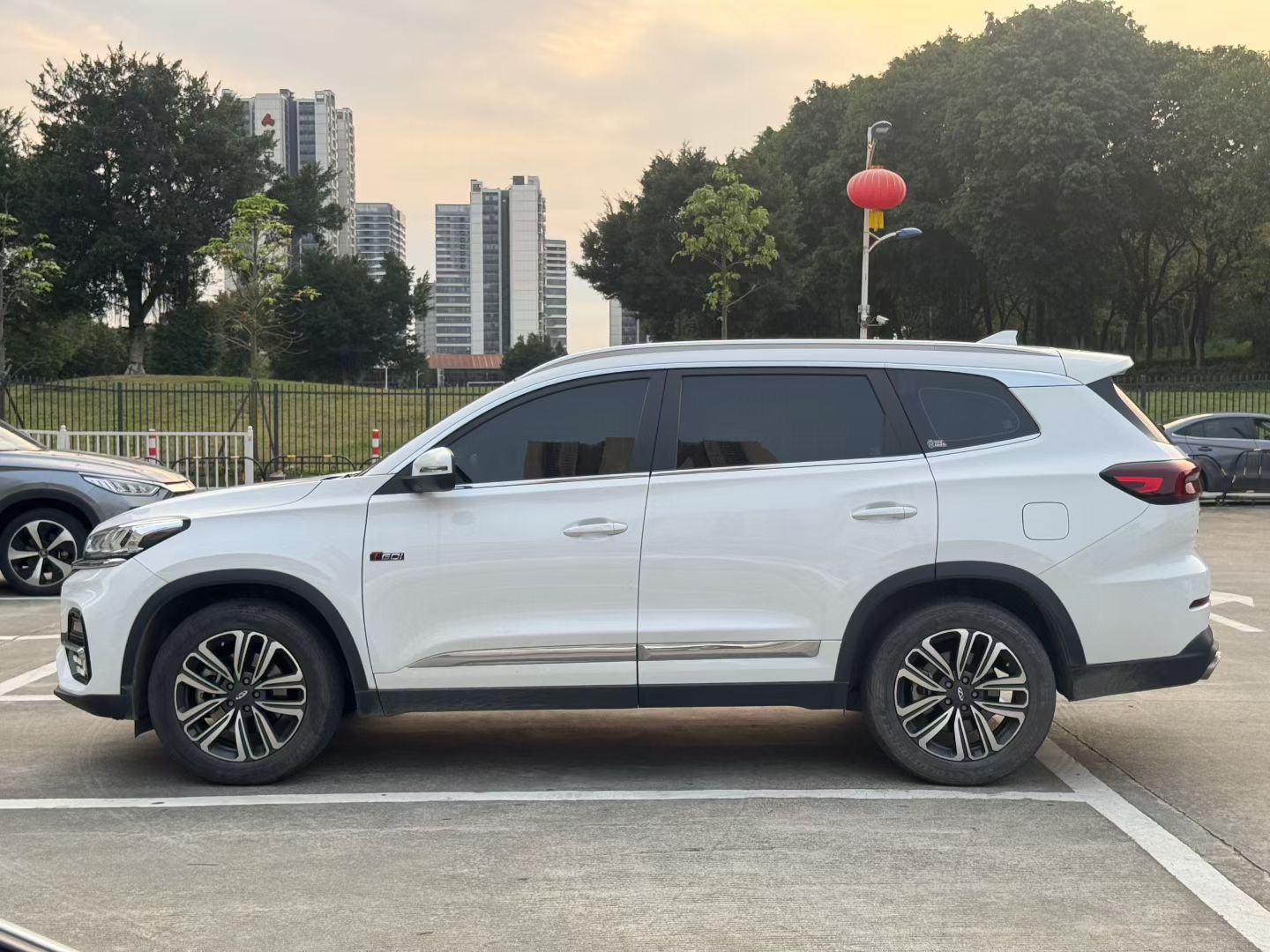 Used 2022 Chery Tiggo 8 2.0T Kunpeng 390TGDI Fuyang+ SUV - Image 7