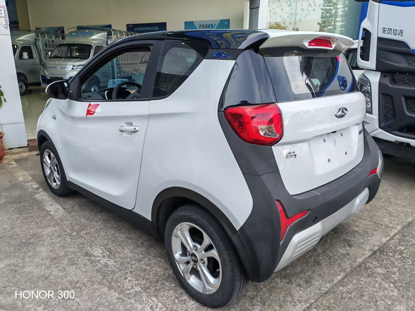 Used 2019 Chery eQ1 Ant 400 Smart 4-Seater Electric Sedan - Image 4