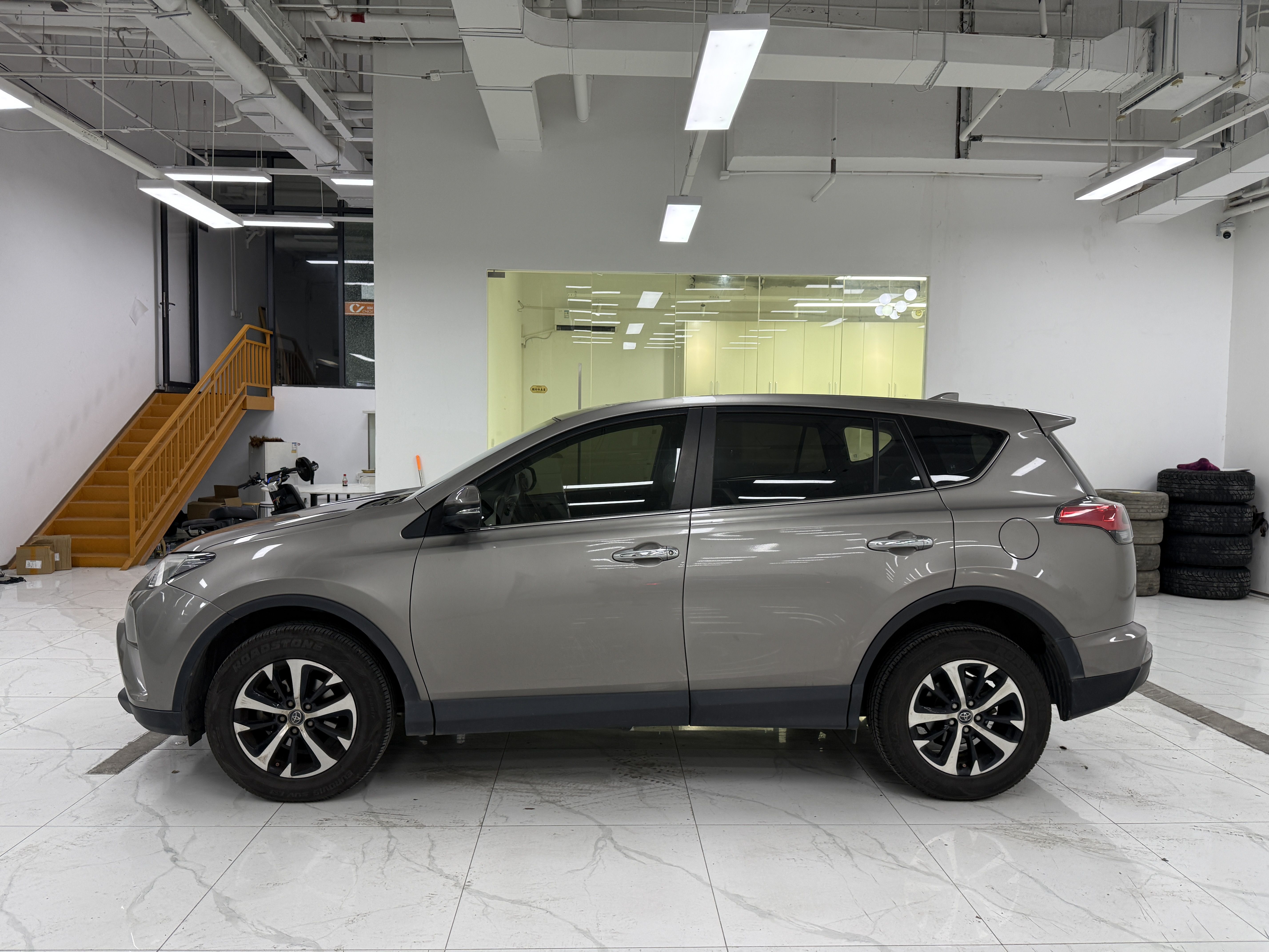 Toyota Unknown - View 3