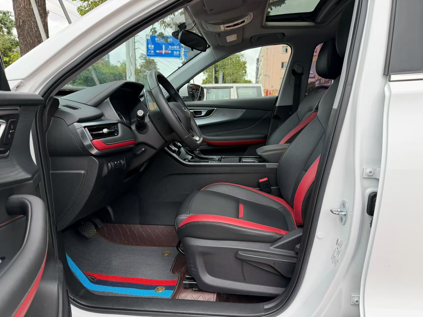 Used 2023 Chery Tiggo 5x 1.5L CVT Super Hero Fashion Edition - Image 6