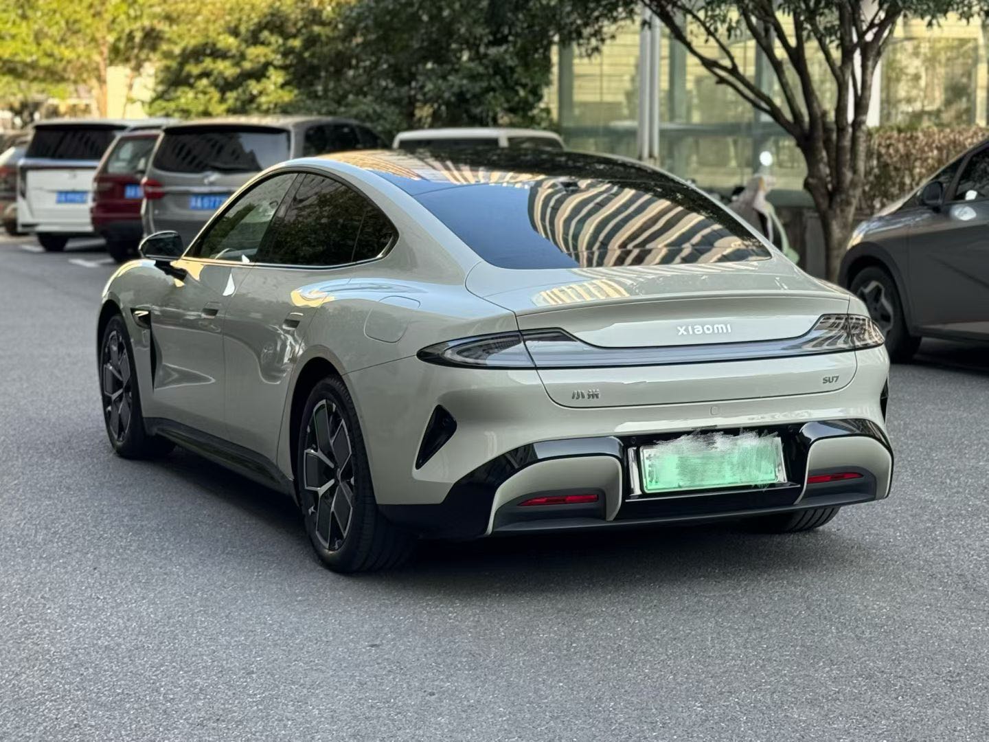 Xiaomi SU7 2024 15k km Rear-wheel Drive Ultra-Long Range Preowned Car - View 4