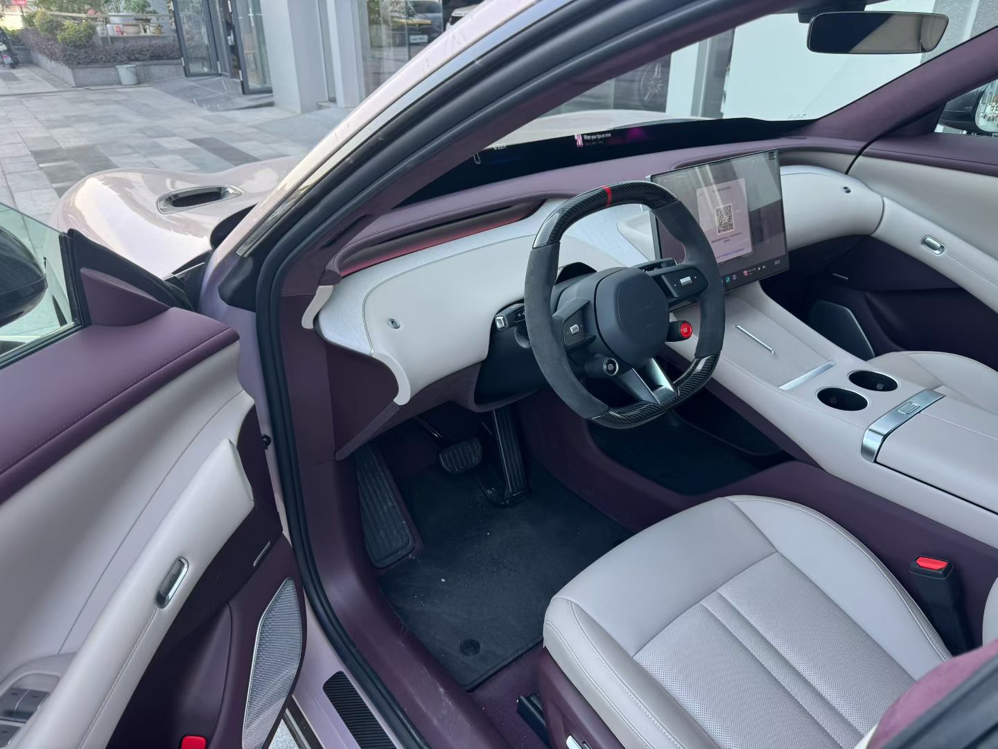 Xiaomi YU7 2025 Ultra-Long Battery Life High-performance Four-Wheel Drive Preowned Car - View 5