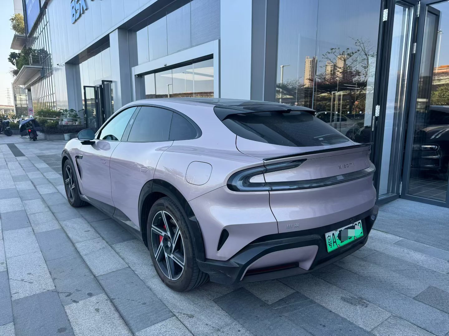 Xiaomi YU7 2025 Ultra-Long Battery Life High-performance Four-Wheel Drive Preowned Car - View 3